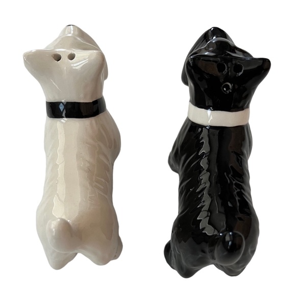 American Atelier Magnetic Kissing Scottie Dog Ceramic Salt & Pepper Shakers Set - Picture 3 of 6